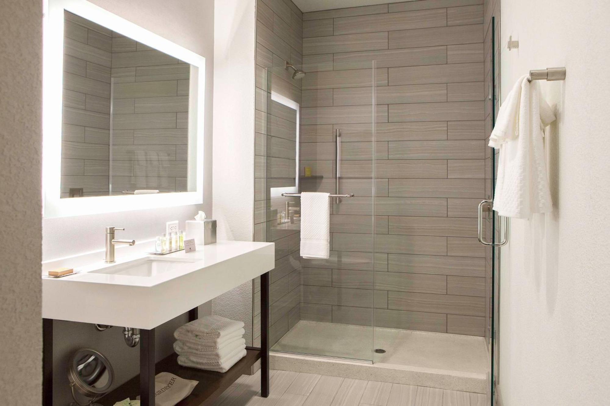 Hilton Garden Inn Minneapolis - University Area Dış mekan fotoğraf